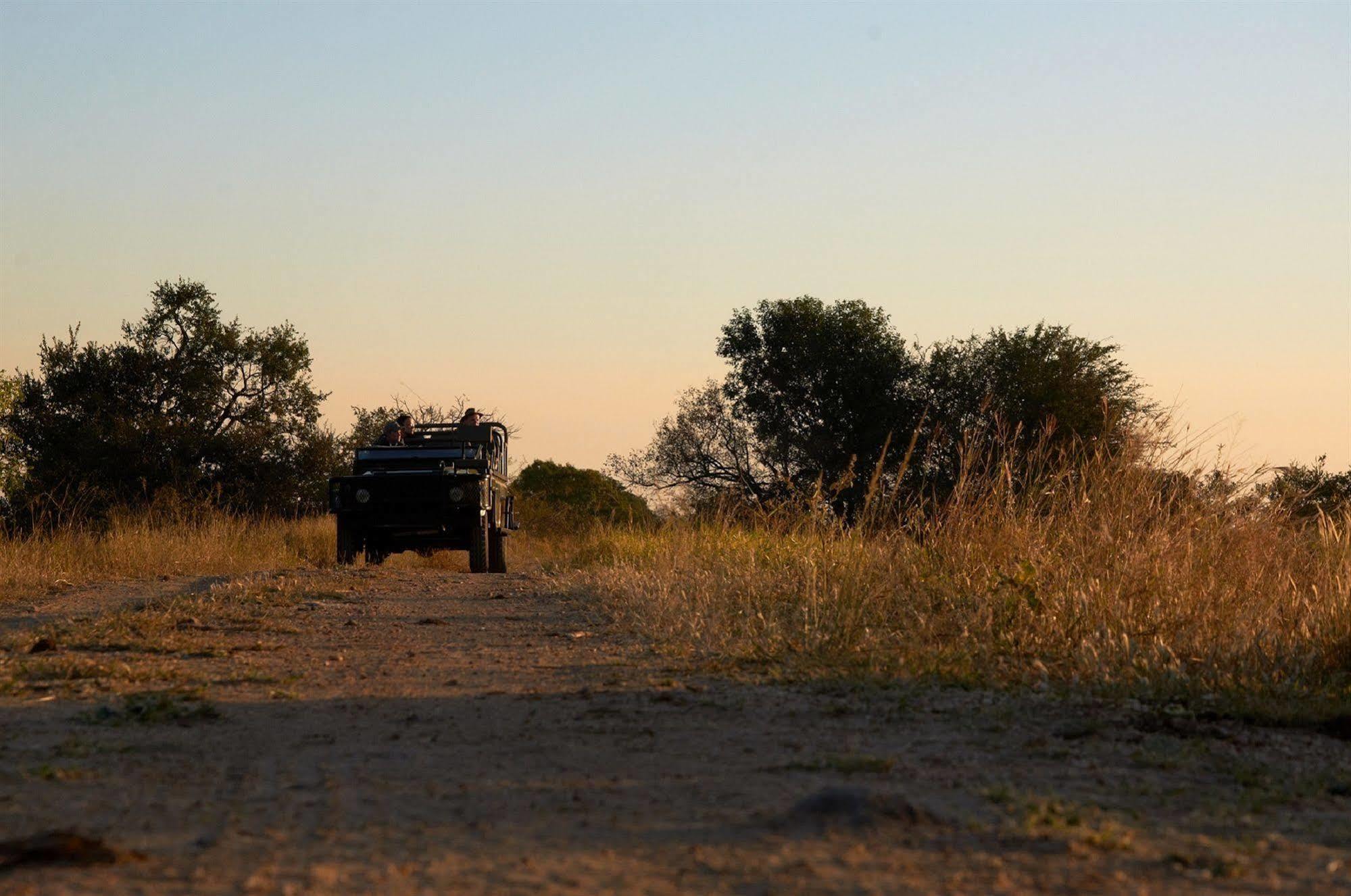 Shindzela Tented Camp Тімбаваті-Ґейм-Резерв Екстер'єр фото